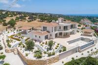 4 Bedroom Detached house in Saint George Peyia (Paphos) for sale 