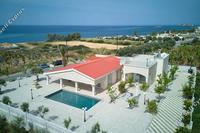 4 Bedroom Bungalow in Sea Caves Peyia (Paphos) for sale 