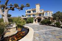 8 Bedroom Detached house in Parekklisia (Limassol) for sale 
