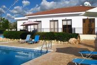 3 Bedroom Bungalow in Peyia (Paphos) for sale 