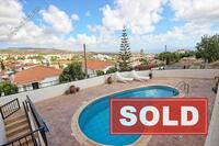 3 Bedroom End town house in Peyia (Paphos) for sale 