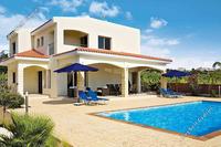 4 Bedroom Detached house in Sea Caves Peyia (Paphos) to rent 