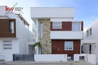 5 Bedroom Detached house in Dromolaxia (Larnaca) for sale 