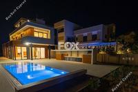 5 Bedroom Detached house in Agios Tychonas (Limassol) for sale 