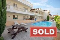 2 Bedroom Ground floor apartment · Kato Paphos (Paphos) for sale 