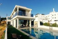 6 Bedroom Detached house in Aradippou (Larnaca) for sale 