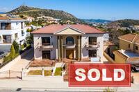 5 Bedroom Detached house in Agios Athanasios (Limassol) for sale 