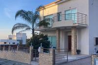 5 Bedroom Detached house in Agia Fyla (Limassol) for sale 