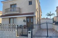 4 Bedroom Detached house · Germasogeia (Limassol) to rent 