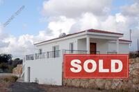 2 Bedroom Bungalow · Tala (Paphos) for sale 