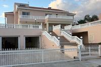 5 Bedroom Detached house · Agios Tychonas (Limassol) to rent 