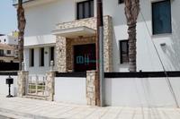 4 Bedroom Detached house in Aradippou (Larnaca) for sale 