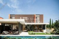 4 Bedroom Detached house in Strovolos (Nicosia) for sale 