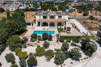 6 Bedroom Detached house · Emba (Paphos) for sale 