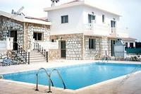 4 Bedroom Detached house in Sea Caves Peyia (Paphos) for sale 