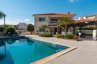 6 Bedroom Detached house in Konia (Paphos) to rent 