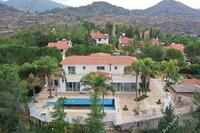 5 Bedroom Detached house in Kalo Chorio Lemesou (Limassol) to rent 