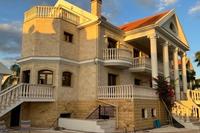 6 Bedroom Detached house in Parekklisia (Limassol) for sale 