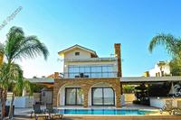 5 Bedroom Detached house in Agia Thekla (Famagusta) for sale 