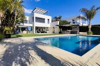 5 Bedroom Detached house · Agios Athanasios (Limassol) for sale 