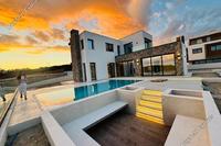 3 Bedroom Detached house in Agios Tychonas (Limassol) to rent 