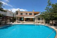 6 Bedroom Detached house in Makedonitissa (Nicosia) for sale 