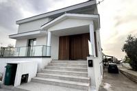 4 Bedroom Detached house · Emba (Paphos) to rent 