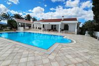 5 Bedroom Detached house in Pano Deftera (Nicosia) for sale 