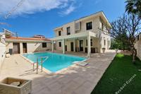 5 Bedroom Detached house · Mackenzie (Larnaca) for sale 