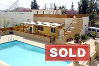 2 Bedroom Bungalow · Kato Paphos (Paphos) for sale 