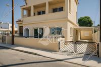 4 Bedroom Ground floor apartment in Agios Spyridonas (Limassol) for sale 