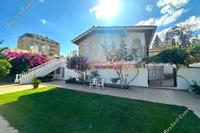 8 Bedroom Detached house in Acropolis (Nicosia) to rent 