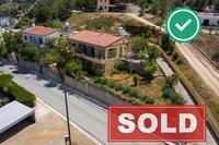 3 Bedroom Detached house in Kapedes (Nicosia) for sale 