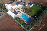 4 Bedroom Detached house in Agioi Trimithias (Nicosia) to rent 