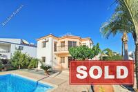 4 Bedroom Detached house in Peyia (Paphos) for sale 
