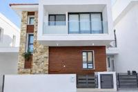 4 Bedroom Detached house in Dromolaxia (Larnaca) for sale 