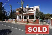 6 Bedroom Detached house · Aglantzia (Nicosia) for sale 