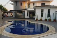 6 Bedroom Detached house in Kokkinotrimithia (Nicosia) to rent 