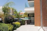 3 Bedroom Ground floor apartment in Petrou kai Pavlou (Limassol) for sale 