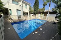 5 Bedroom Detached house in Parekklisia (Limassol) to rent 