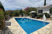 3 Bedroom Bungalow · Kamares Tala (Paphos) for sale 