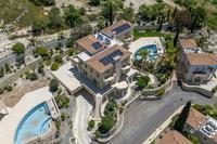 6 Bedroom Detached house · Mesa Chorio (Paphos) for sale 