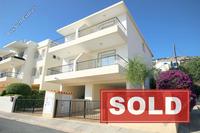 2 Bedroom Semi-detached house · Peyia (Paphos) for sale 