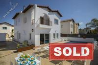 4 Bedroom Detached house in Agia Triada (Famagusta) for sale 