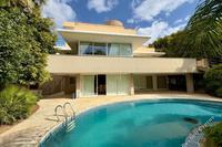 4 Bedroom Detached house in Agia Fyla (Limassol) for sale 