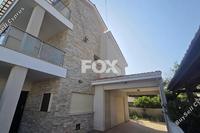 4 Bedroom Semi-detached house · Agia Fyla (Limassol) for sale 