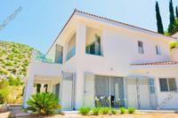 4 Bedroom Detached house in Kamares Tala (Paphos) for sale 