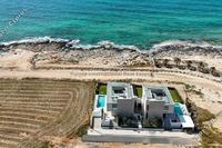 4 Bedroom Detached house in Agia Thekla (Famagusta) for sale 