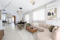 5 Bedroom Detached house in Dromolaxia (Larnaca) for sale 