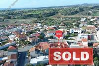 1235 SQM Land in Mazotos (Larnaca) for sale 